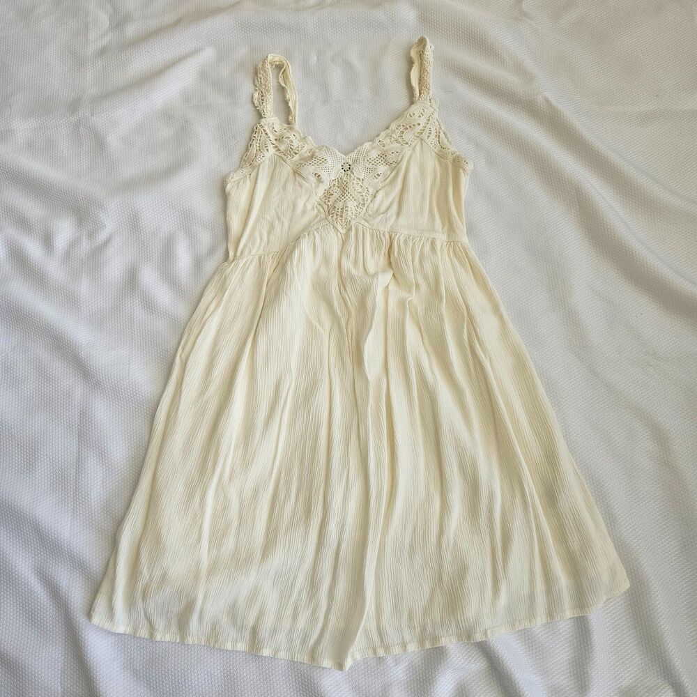 Shayanne Crochet Trim Sleeveless Mini dress womens medium dress